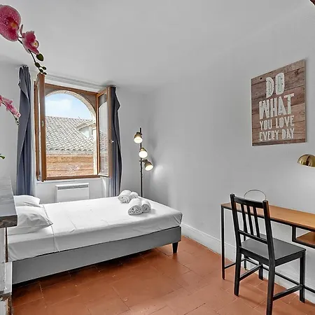 Le Regans - En Tomette Τουλούζη